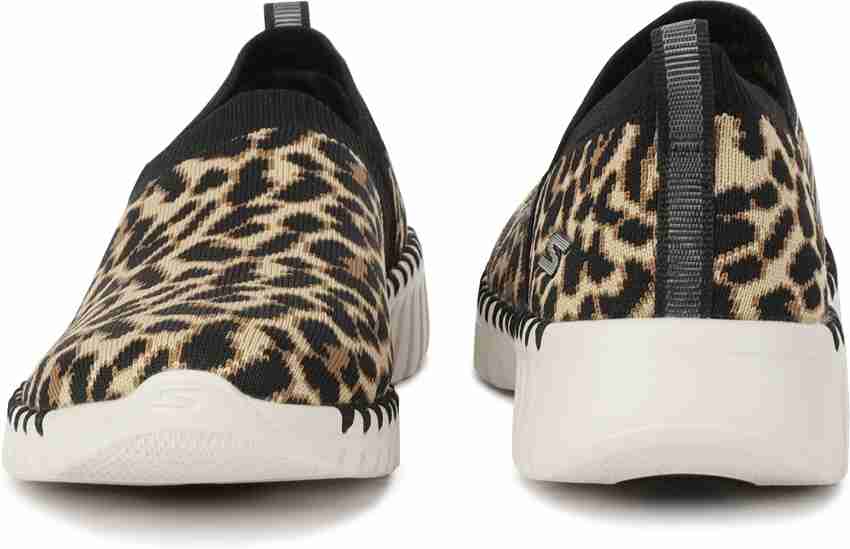 Skechers go walk smart hot sale safari