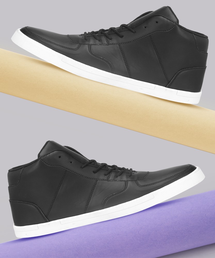 roadster shoes flipkart