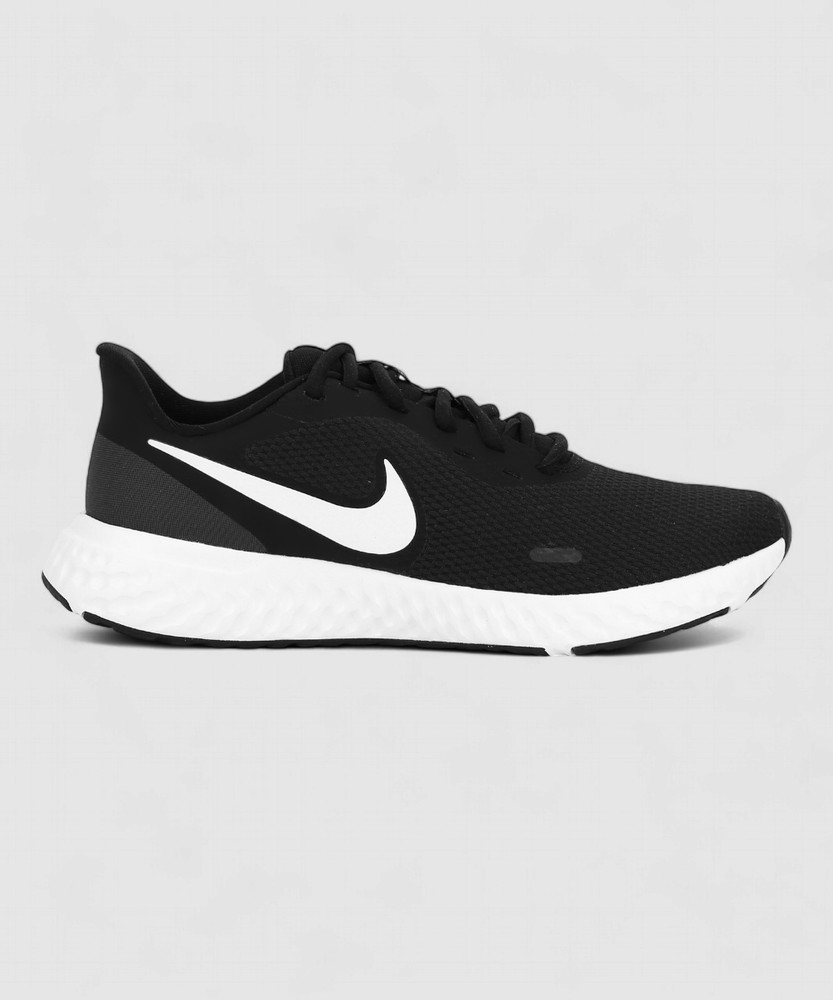 nike black revolution 5 running trainers