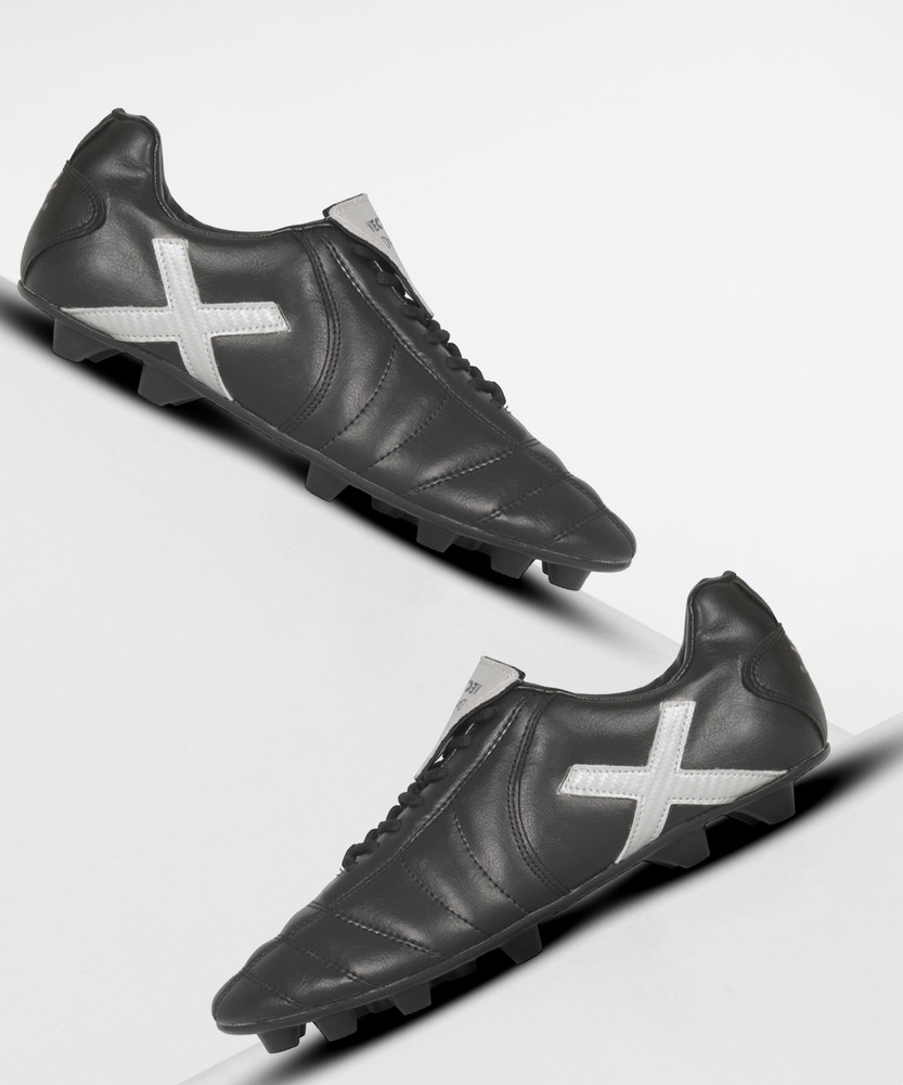 VECTOR X Dynamic Football Shoes For Men Buy Black Silver Color VECTOR X Dynamic Football Shoes For Men Online at Best Price Shop Online for Footwears in India Flipkart