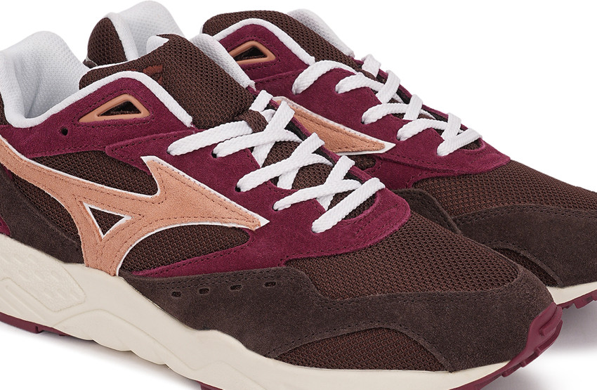Mizuno running mens brown deals