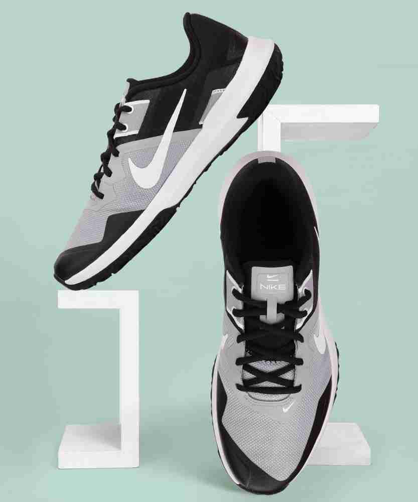 Nike varsity compete mens on sale trainers