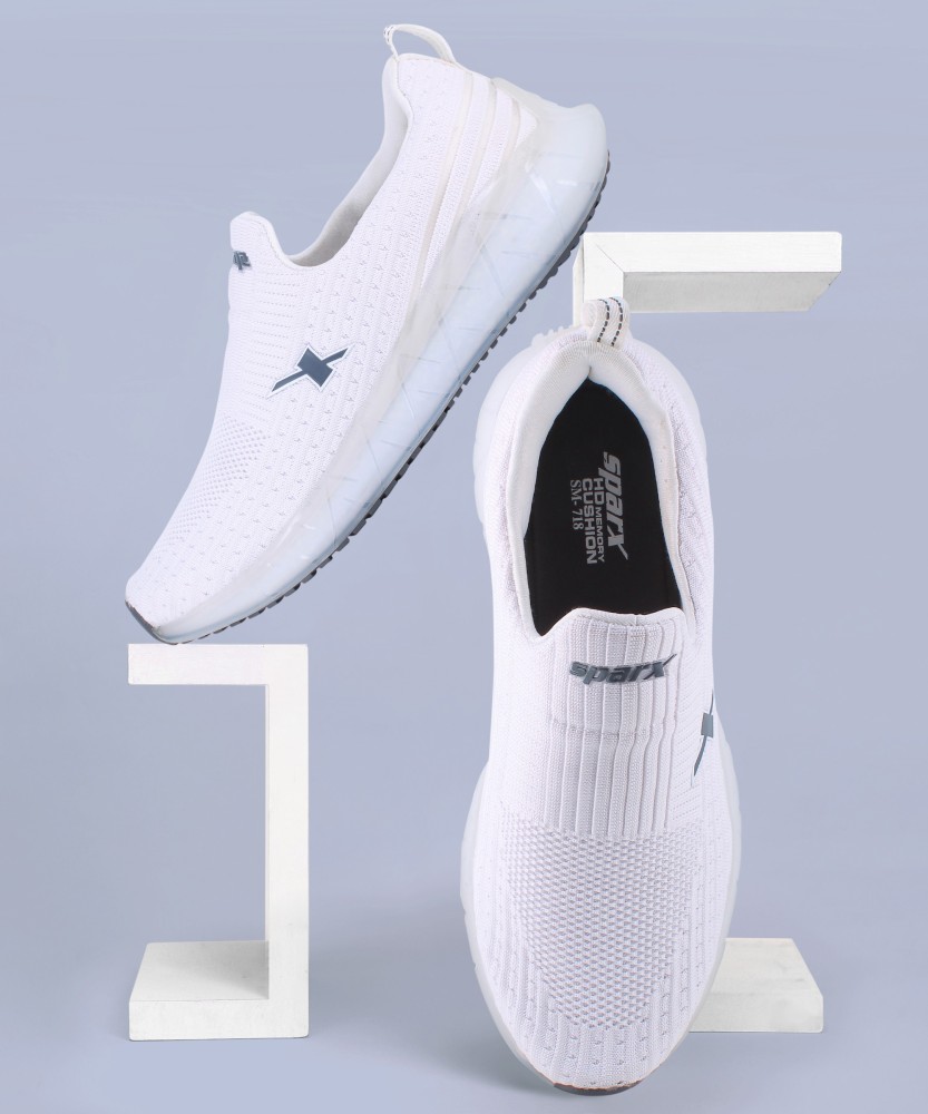 Sparx white hot sale shoes flipkart