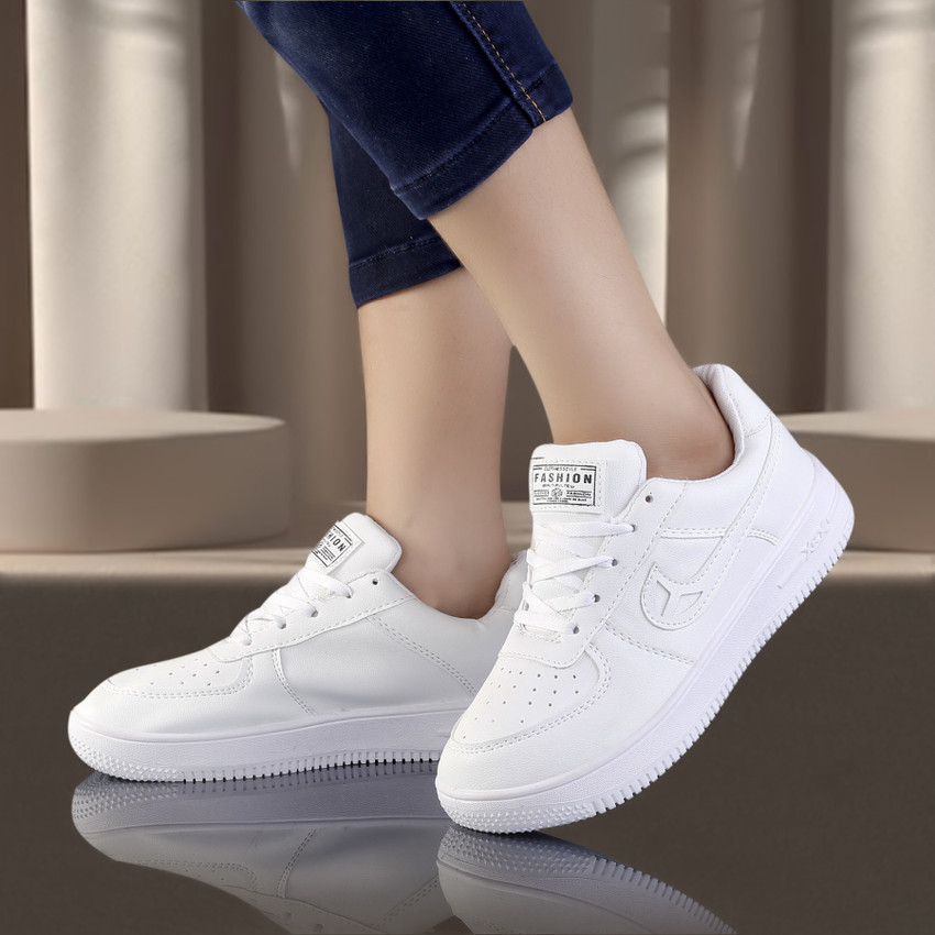 Running shoes women white best sale