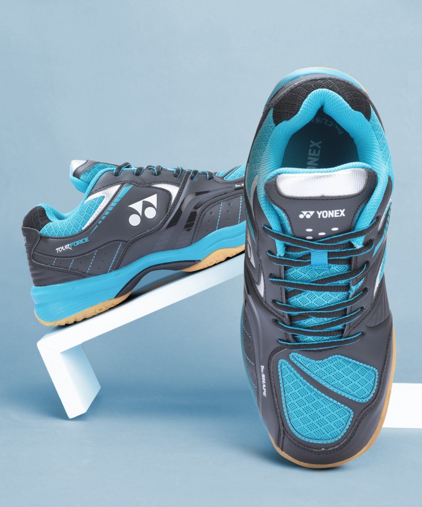 Flipkart badminton hot sale shoes yonex