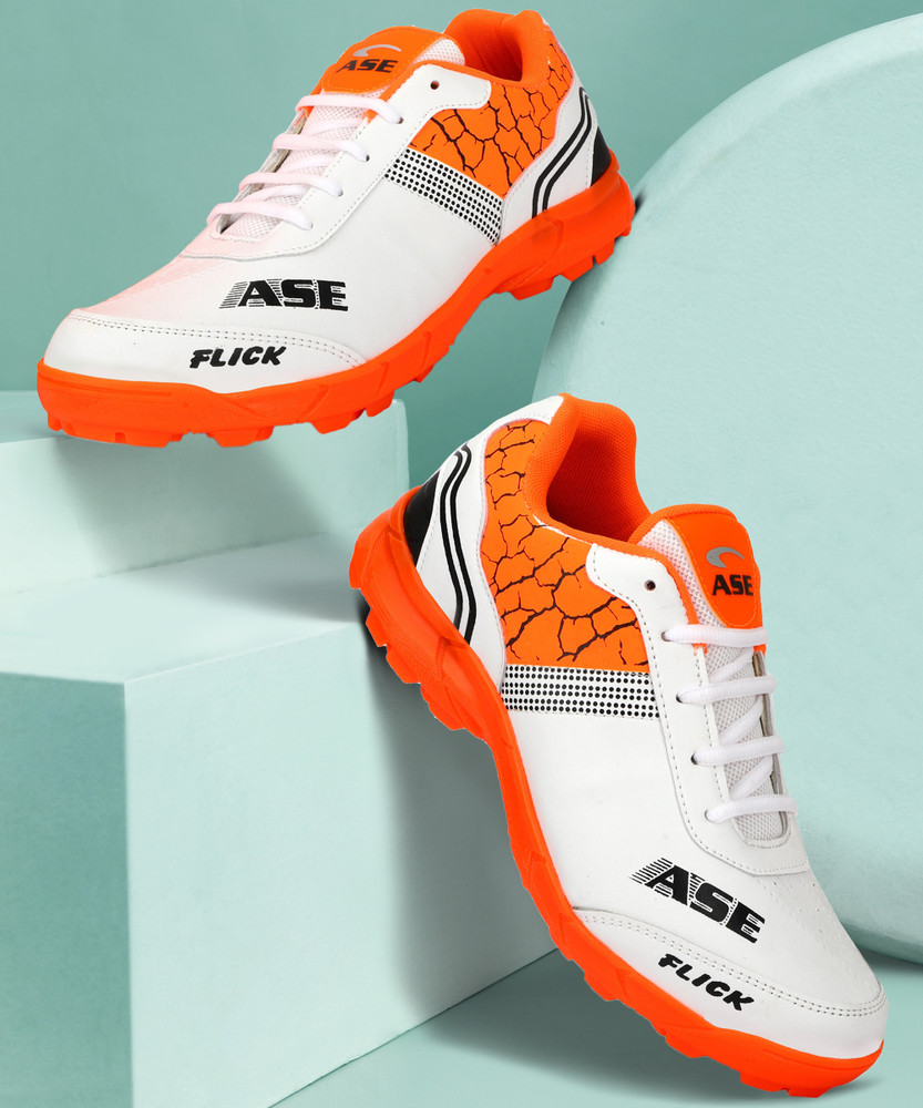 Cricket shoes online offers clearance