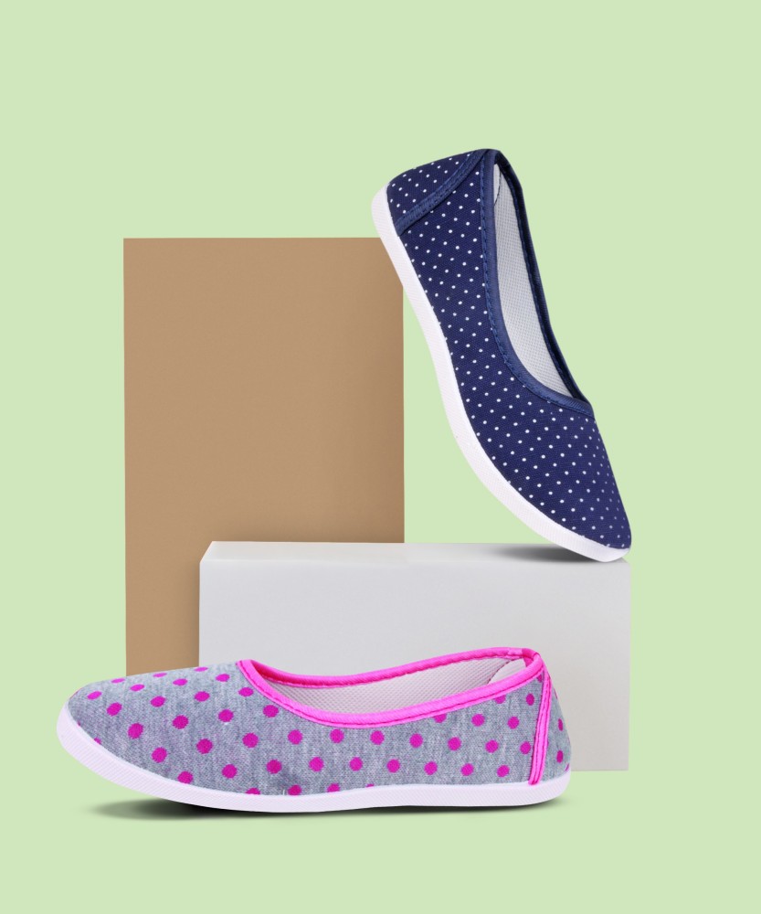 Cut shoes store for ladies flipkart