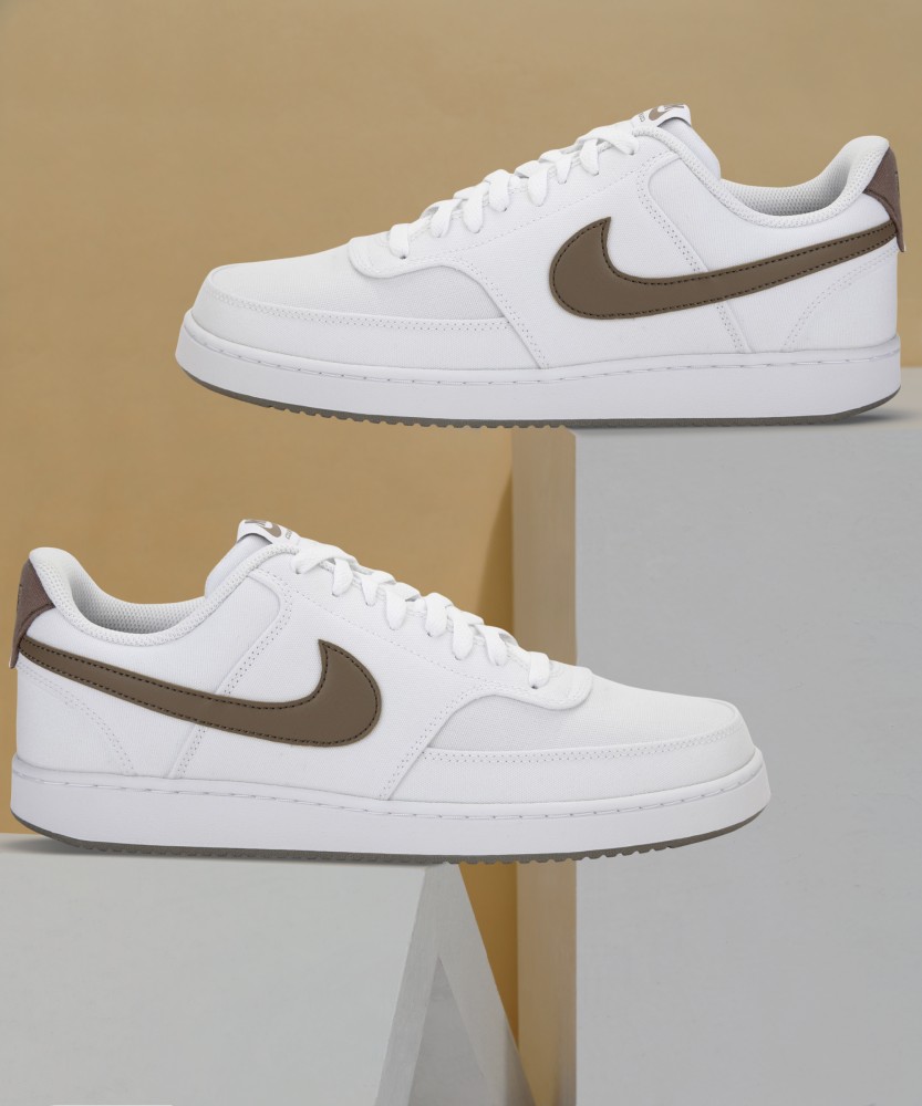 Nike low sale canvas