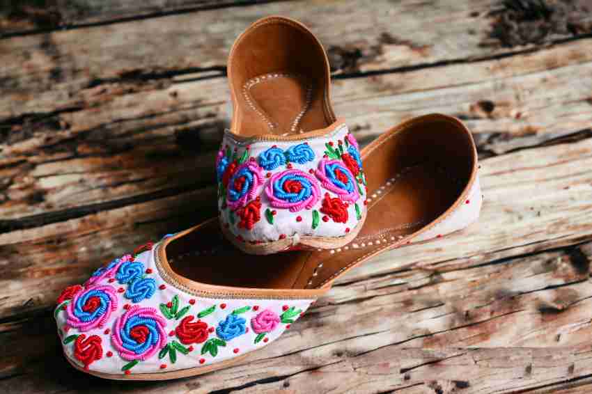 Punjabi on sale footwear ladies