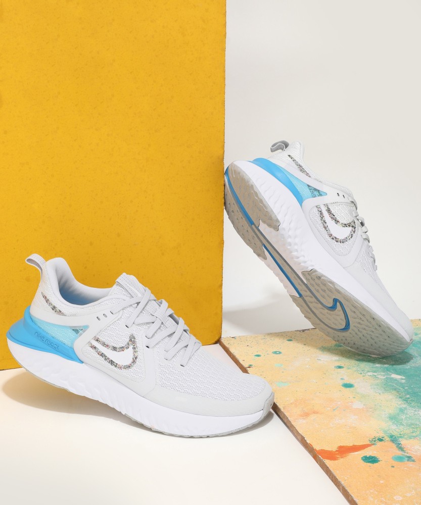 Nike legend react trainers mens on sale