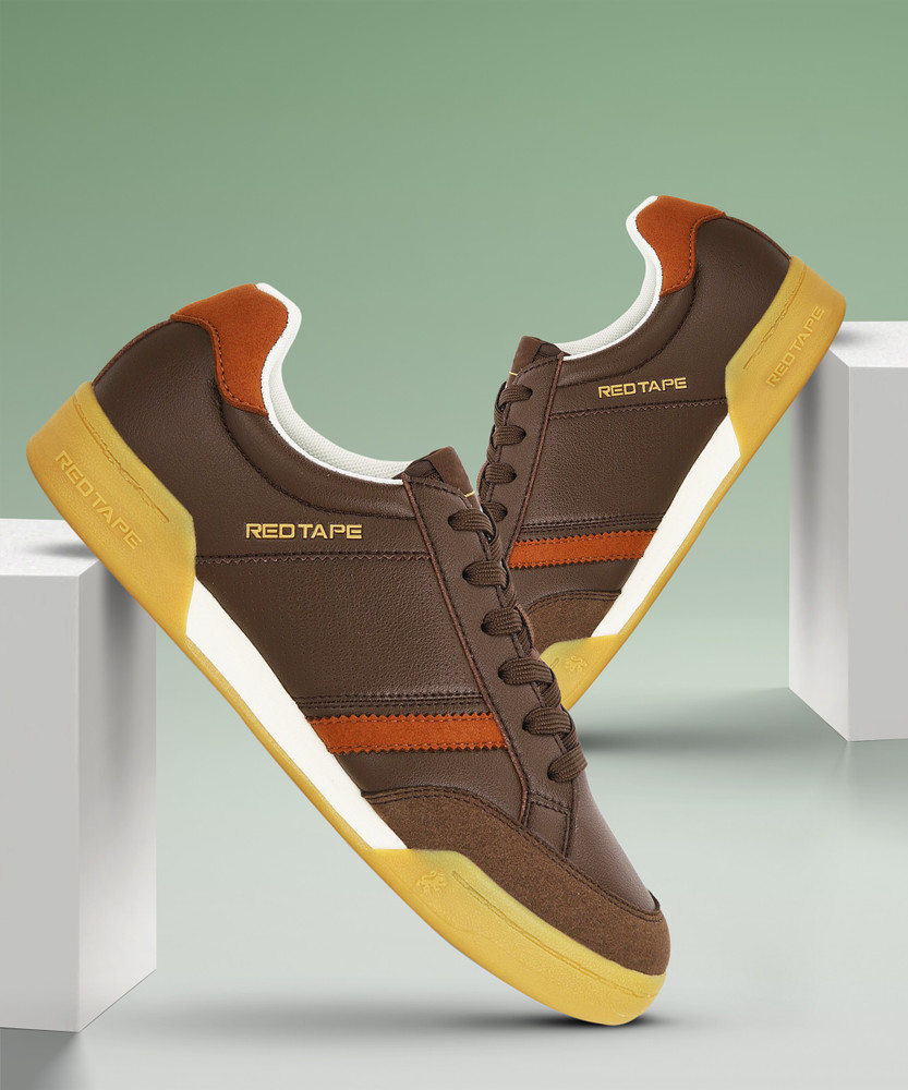 Red tape hot sale shoes discount