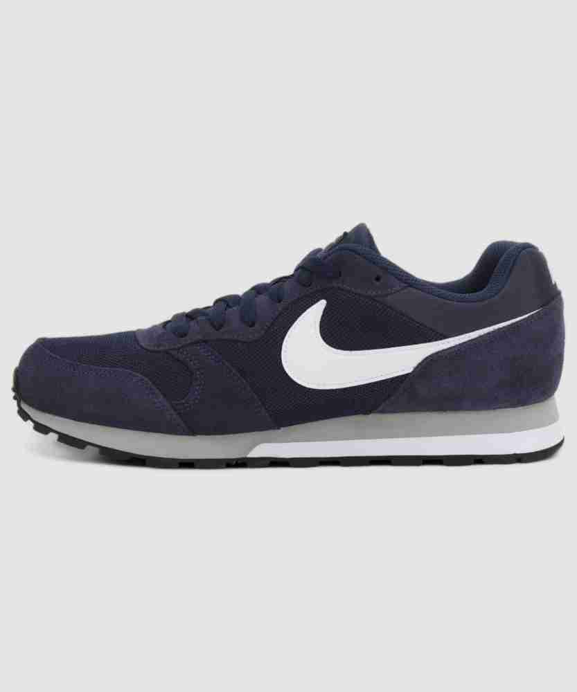 Nike md runner 2 man hotsell