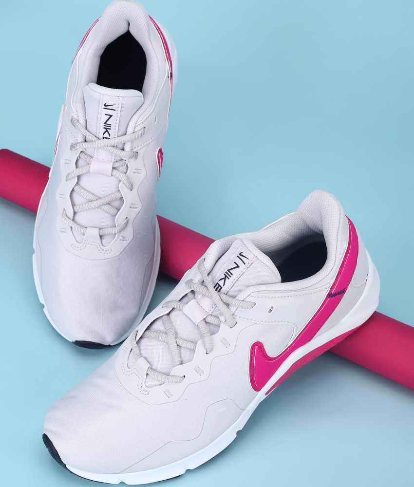 Women's nike legend best sale essential 2 training shoes