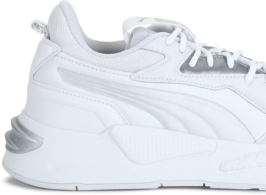 All silver pumas online