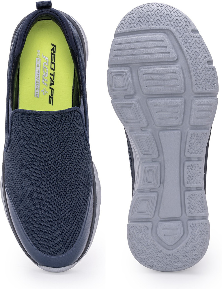 RED TAPE Walking Shoes For Men