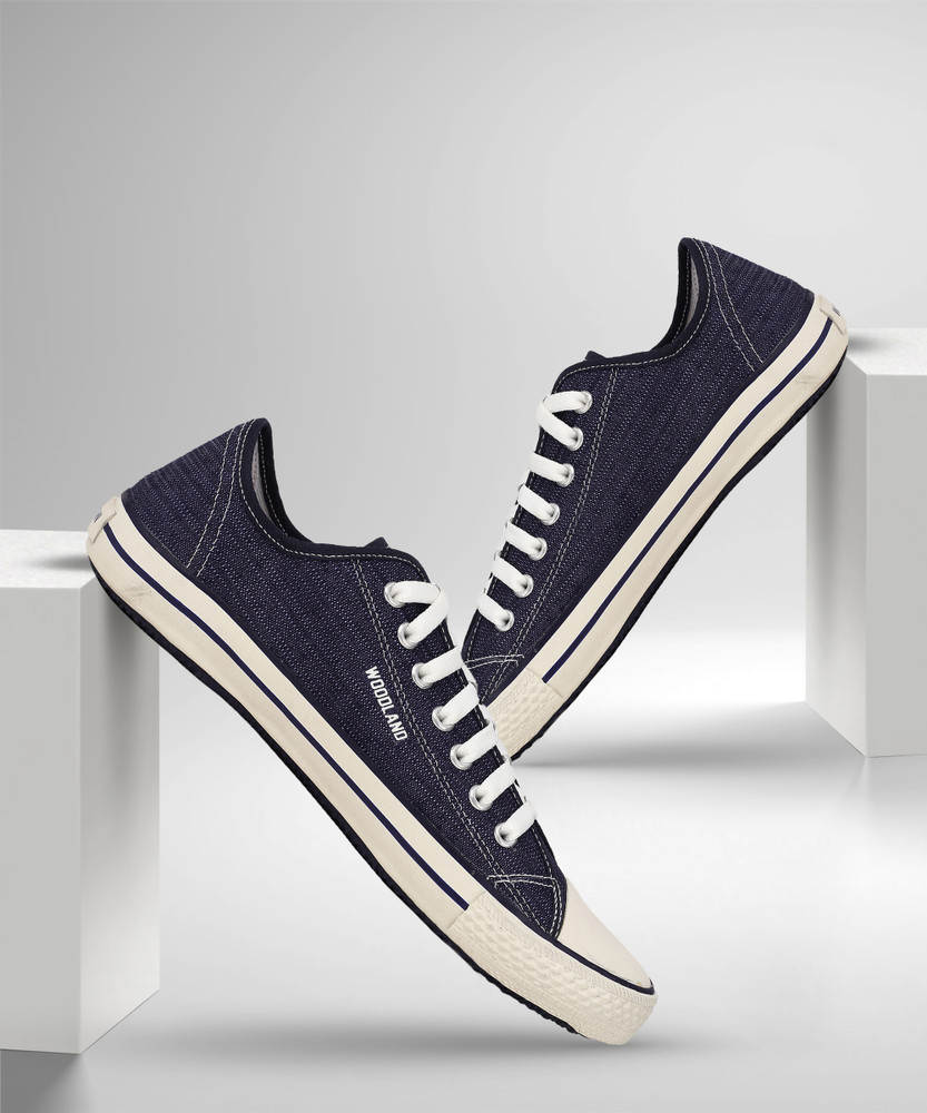 Canvas shoes woodland top