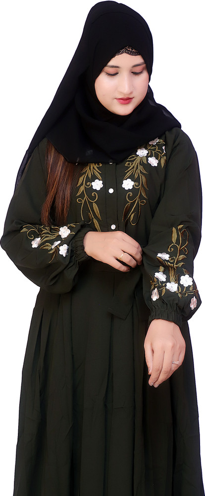 Hot girls in abaya hot sale