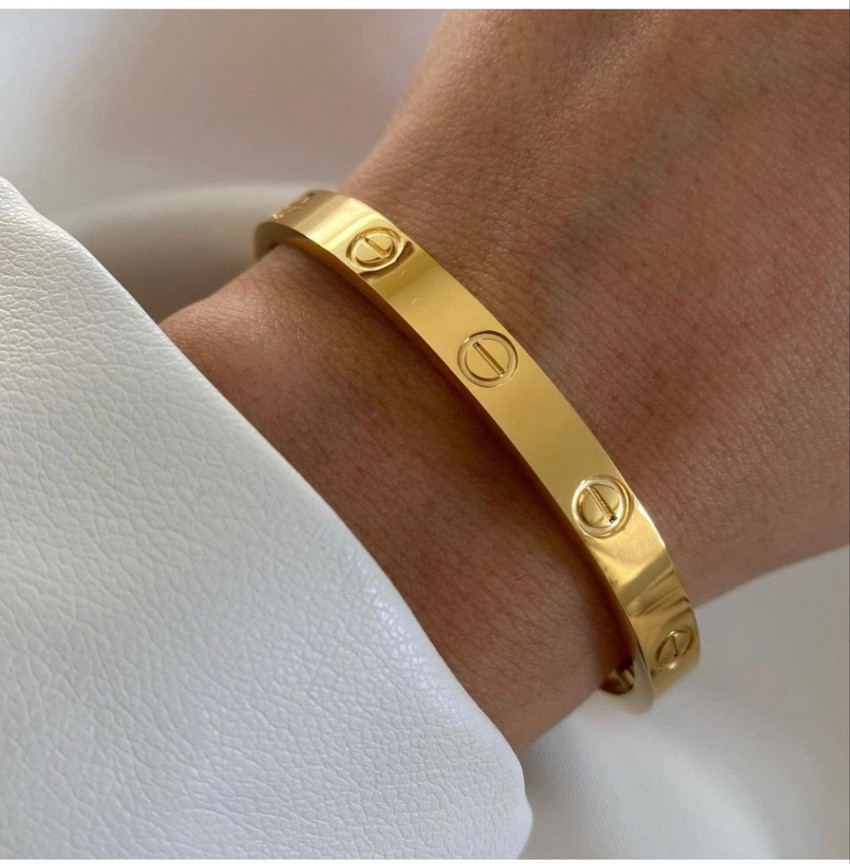 Gleve Stainless Steel Diamond Gold plated Kada Price in India Buy Gleve Stainless Steel Diamond Gold plated Kada Online at Best Prices in India Flipkart