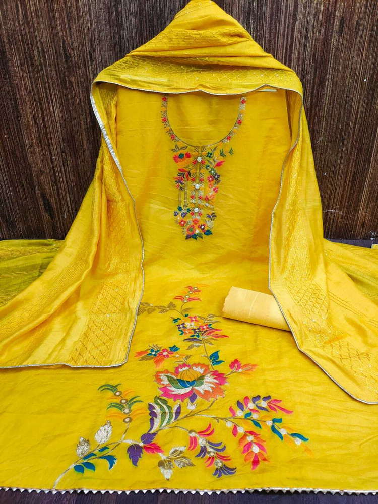 Boutique embroidery hotsell designs for suits