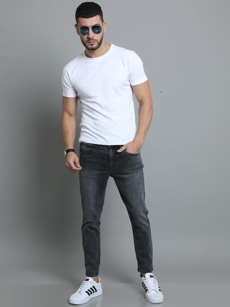 Light gray jeans matching online shirt