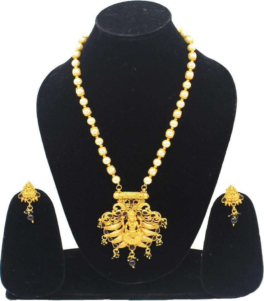 Gleamora Metal Plastic Gold plated Gold White Black Jewellery Set Price in India Buy Gleamora Metal Plastic Gold plated Gold White Black Jewellery Set Online at Best Prices in India Flipkart
