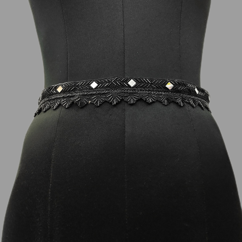 Black kamarband top