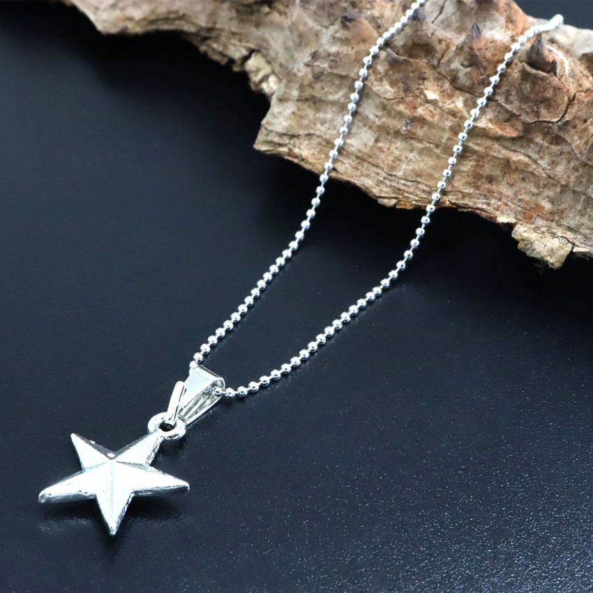 Star best sale shaped locket