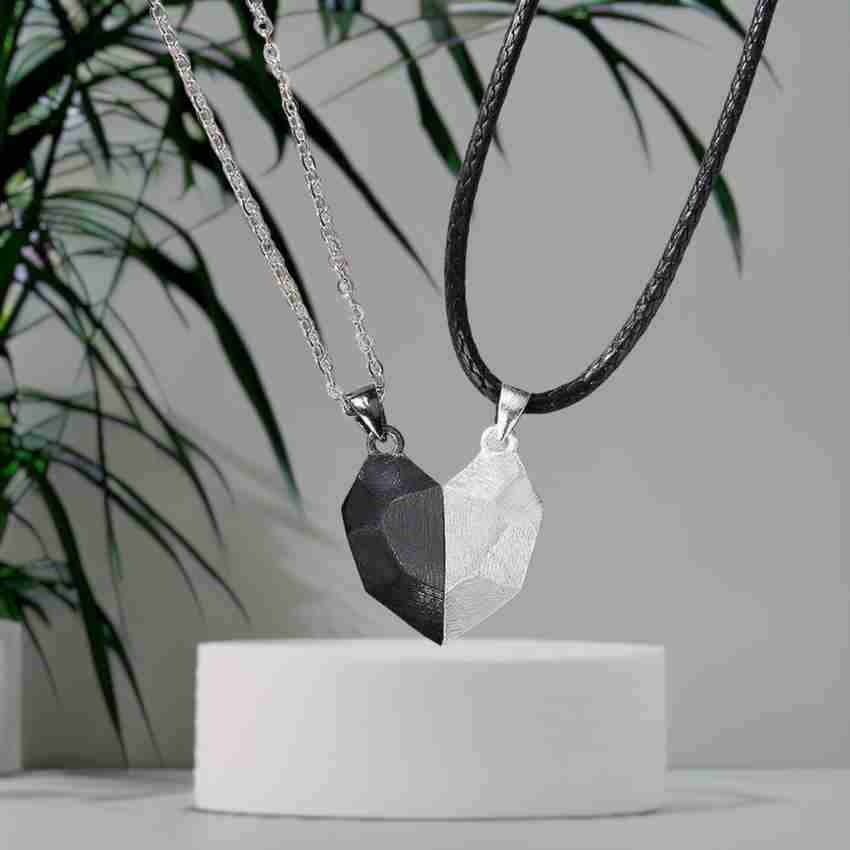 kazare Coupe Love Lockets Magnet Attraction Black Silver Couple Pendants Alloy Locket Set