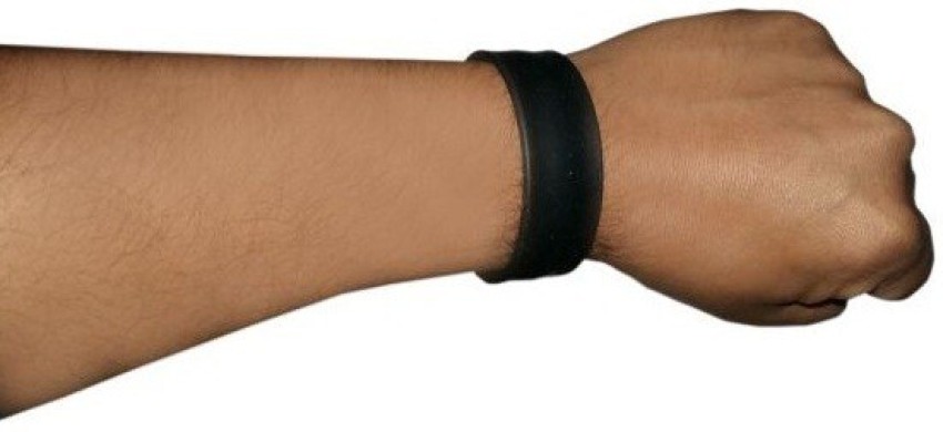 Cicret Bracelet A Smartband that Turns Your Arm into a Touchscreen