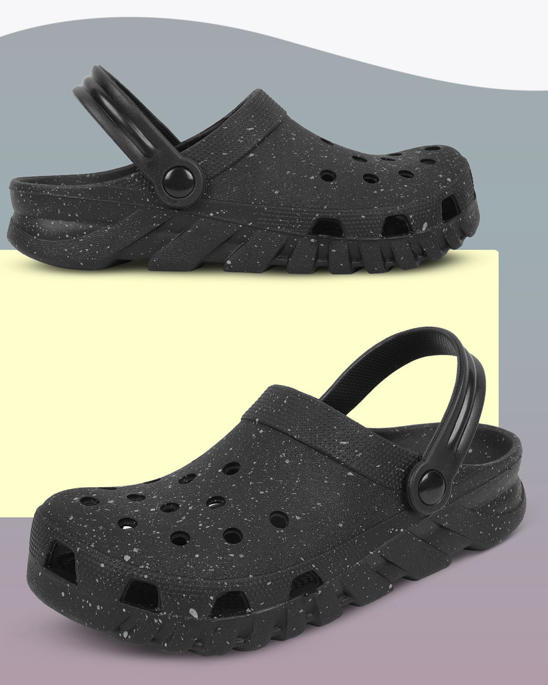 Sandle clogs deals
