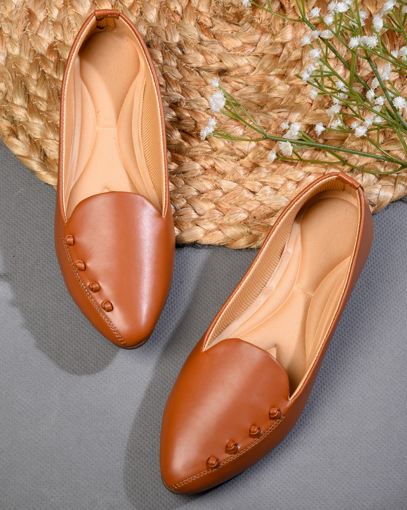 Bob Martin Women Tan Bellies Buy Bob Martin Women Tan Bellies
