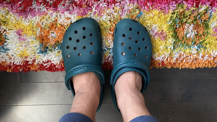 Evergreen crocs online