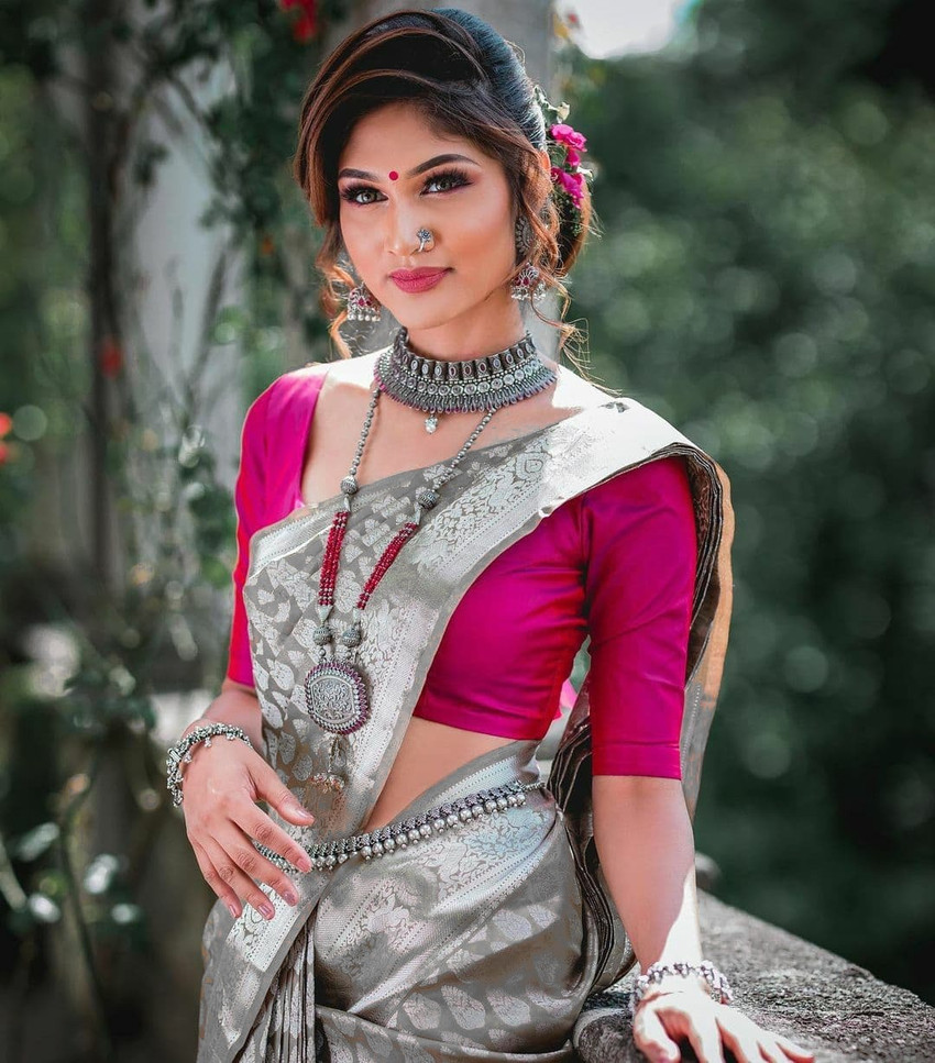 Grey saree jewellery on sale