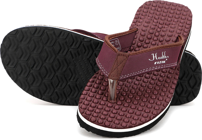 Fizik chappal shop