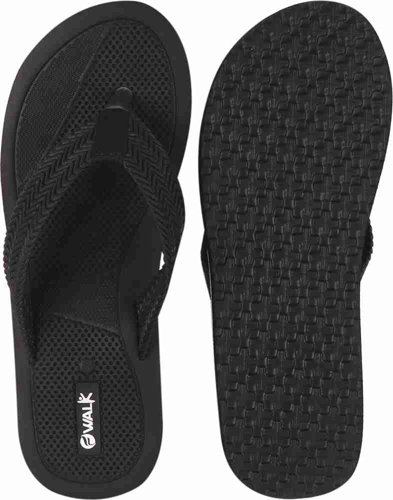 Black cloth flip best sale flops