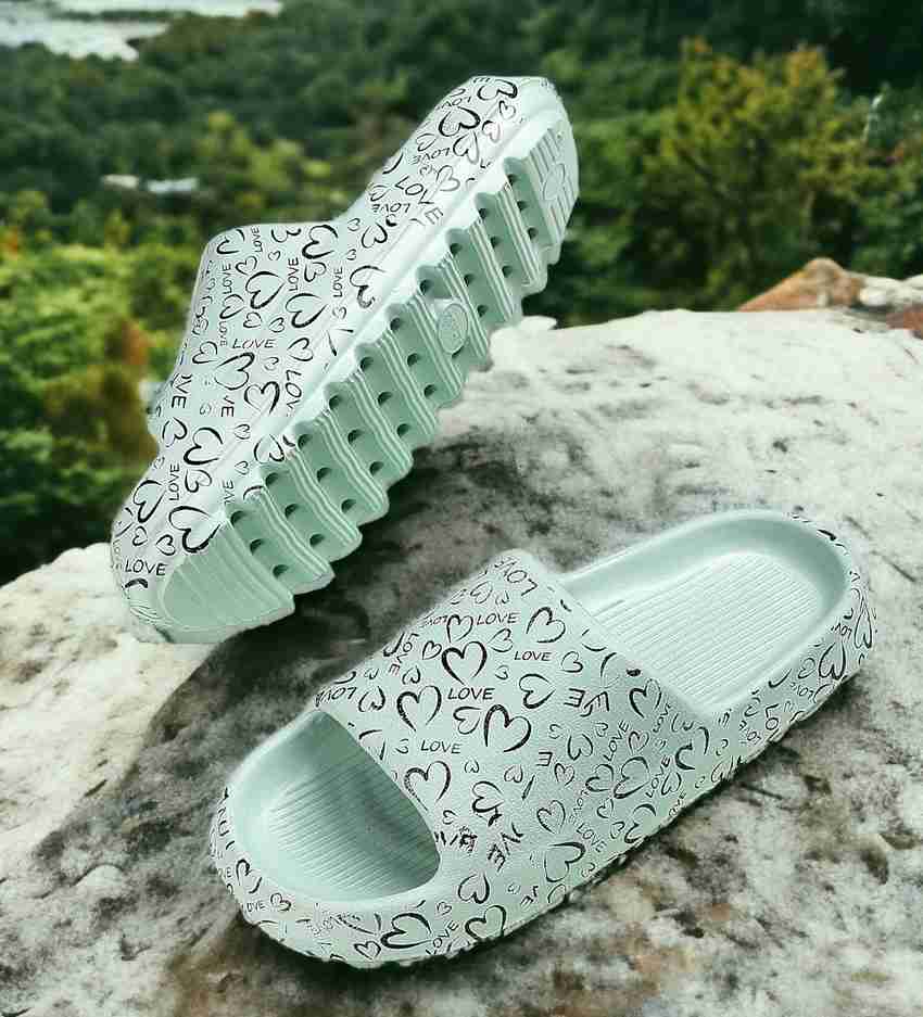 Fashion 2024 slides women