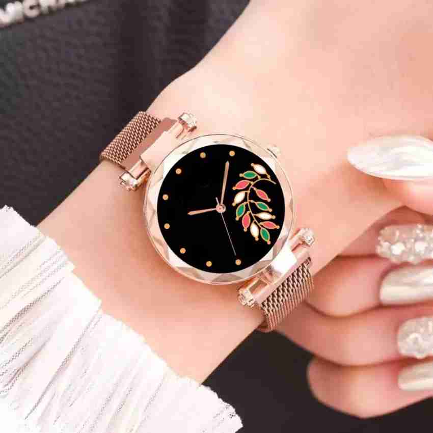 New outlet look watch