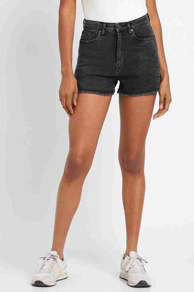 Black jean discount shorts forever 21