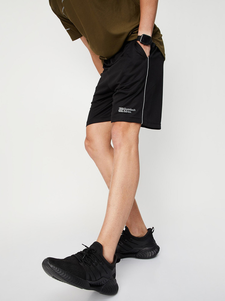 Max men shorts store