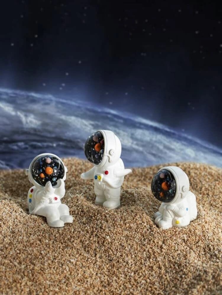 Satyam Kraft 1 Set Astronaut Miniature Set for Unique Gift, Home, Bedroom  Decorative Showpiece - 4.5 cm Price in India - Buy Satyam Kraft 1 Set  Astronaut Miniature Set for Unique Gift