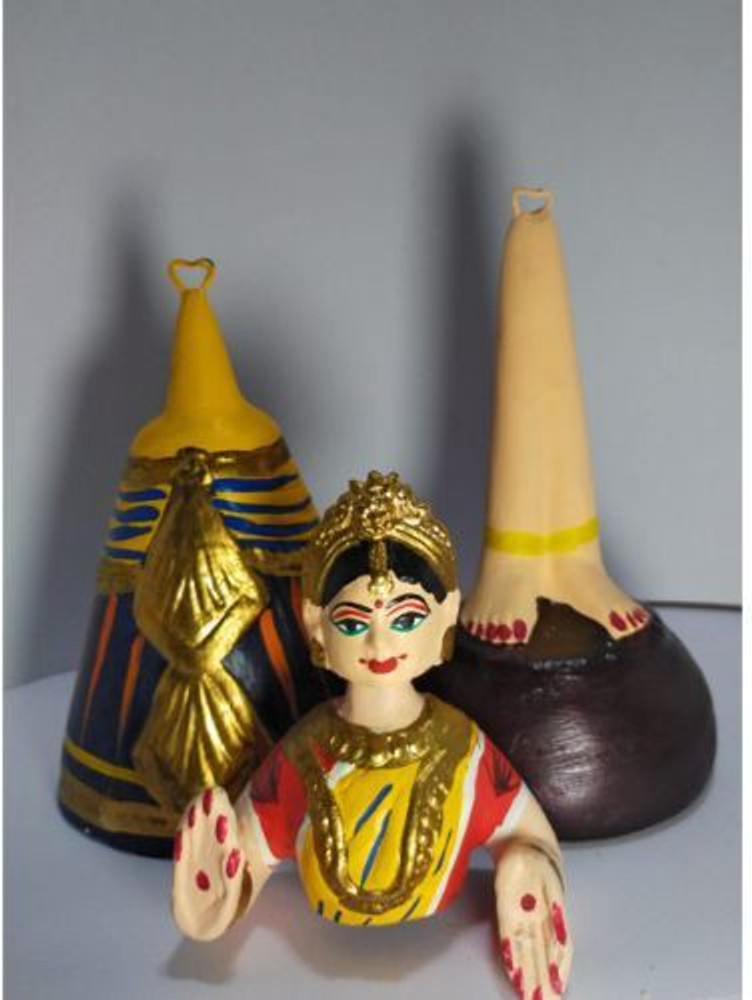 Jai Shoppee Tanjore Dancing Doll Lady Thanjavur Thalaiyatti Bommai 11 Inch Decorative Showpiece 18 cm Price in India Buy Jai Shoppee Tanjore Dancing Doll Lady Thanjavur Thalaiyatti