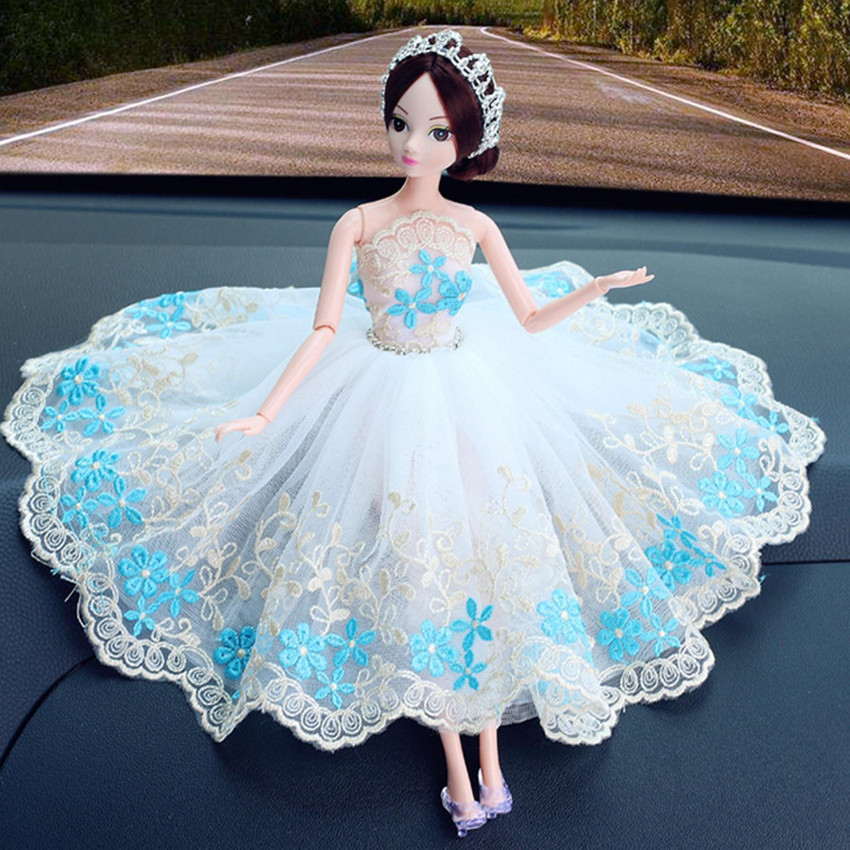 Dolls for car shop decoration