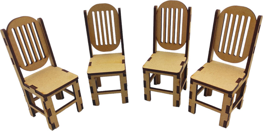 Miniature table outlet and chairs