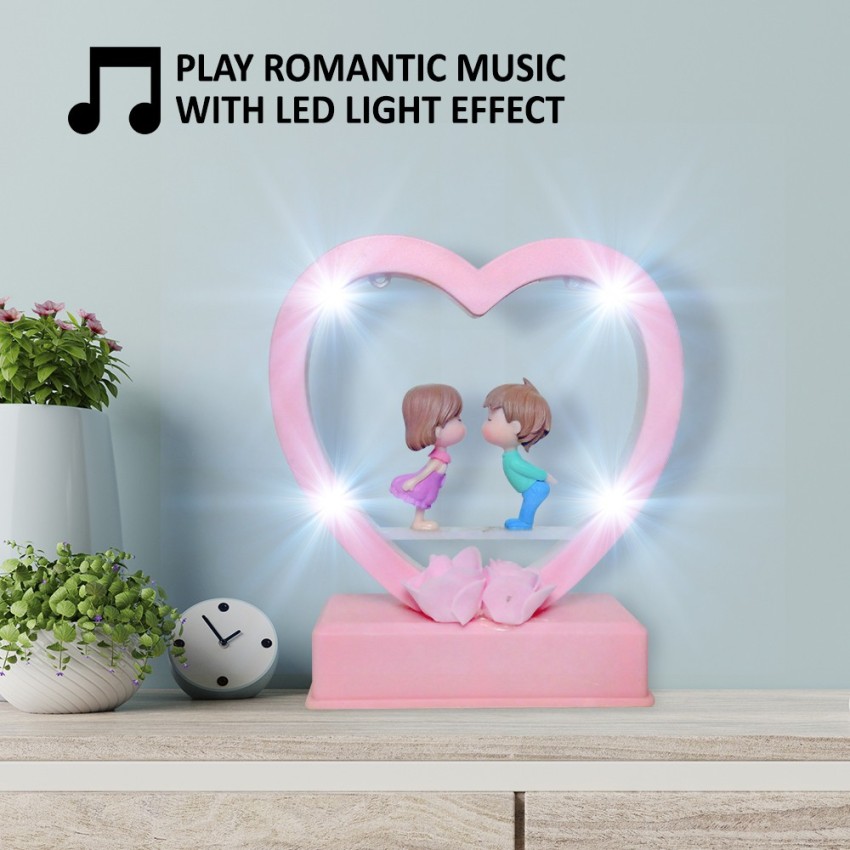 Chocozone Musical Couple Showpiece with Lights Valentine Gift for  Girlfriend Wife Birthday Gifts for Girls Romantic Couple Gifts (Kiss  Miniature) : : Home