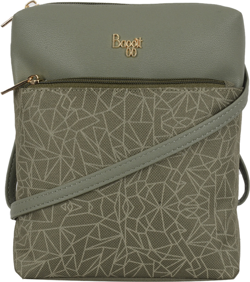 Baggit sling bag on flipkart clearance