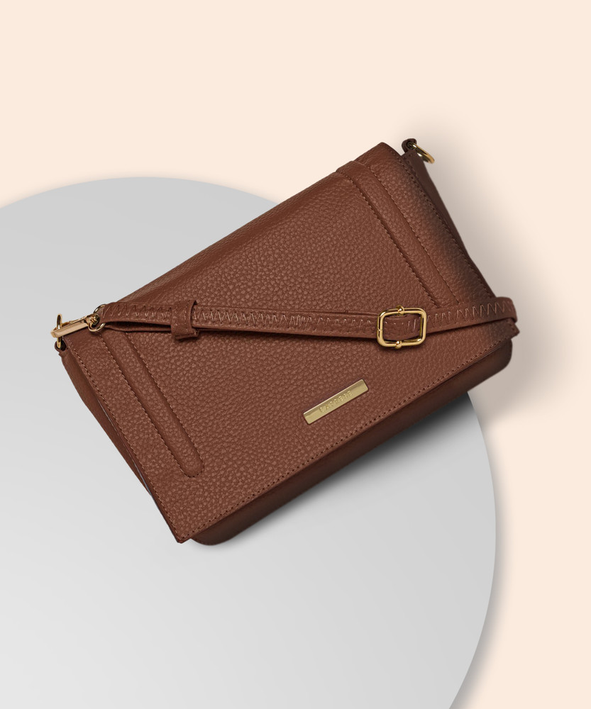 Caprese wallet shop flipkart