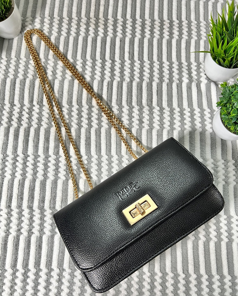 Side chain sales purse