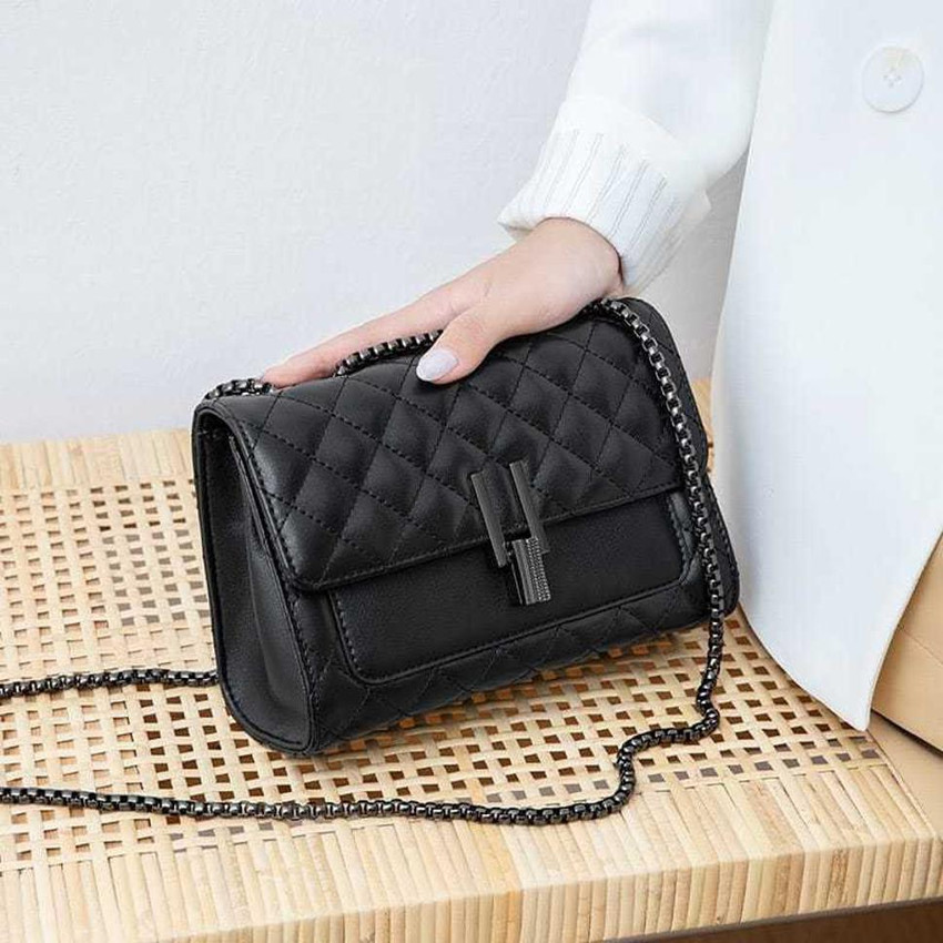 Hautton Black Sling Bag WOMEM SLING BAG Black - Price in India |  Flipkart.com