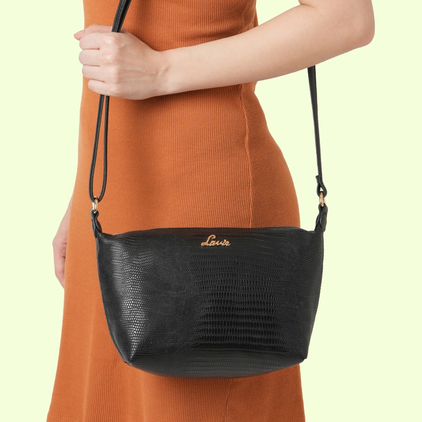 Lavie sling sale bags flipkart