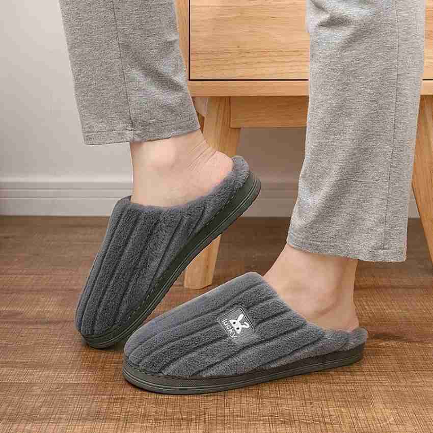 Women's Home Flip-flops & Slippers Summer Indoor Bath Couple Bathroom  Non-slip Unisex Sandals and Slippers Cute Bear Flip Flops